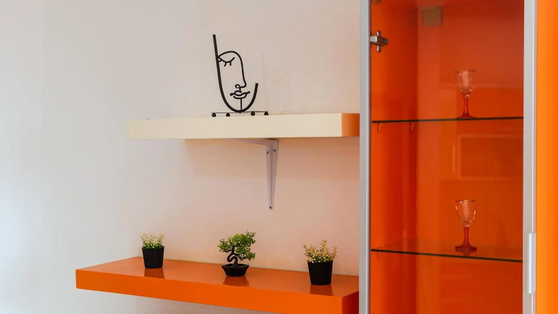 Orange Beachfront Studio By Ps Golem  0*, Golem (Tirana)