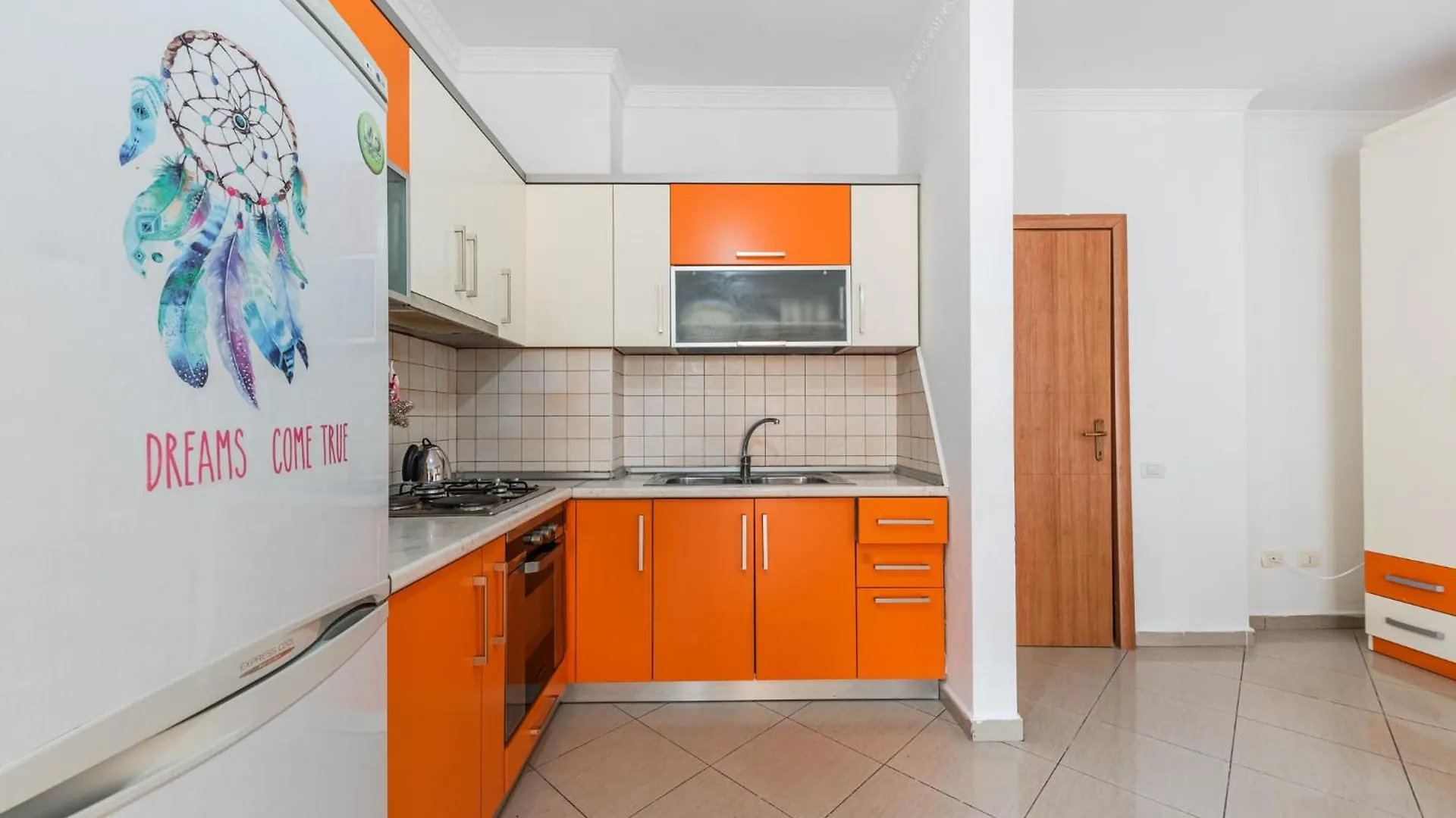 Apartment Orange Beachfront Studio By Ps Golem