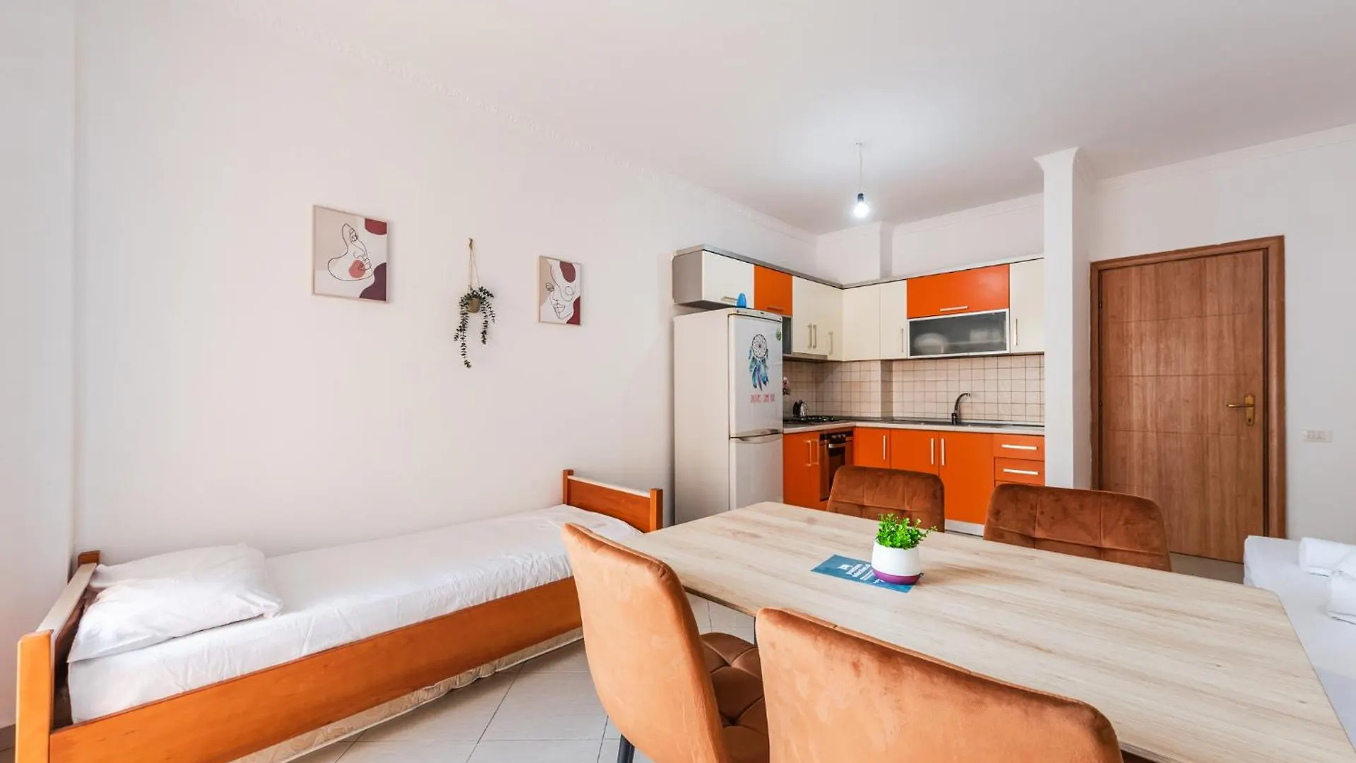 Orange Beachfront Studio By Ps Golem  Golem (Tirana)